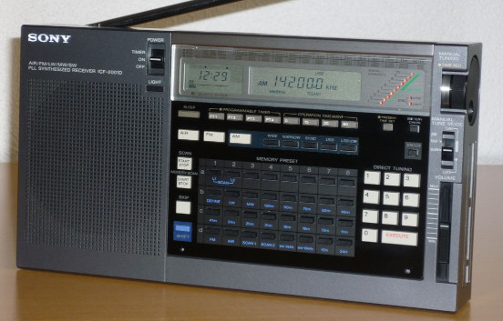 Sony ICF-2001D 001.jpg Sony ICF-2001D 001.jpg